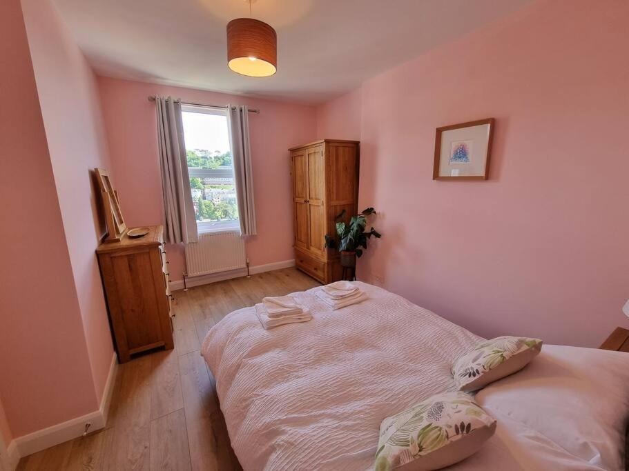 Сasa de vacaciones Cheerful 3 Bedroom With Garden! *